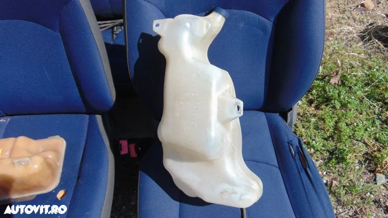 Vas stropgel Iveco daily 2006-2013 vas lichid parbriz dezmembrez - 3