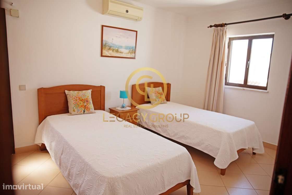 Exclusiva Moradia T3+1 mobilada, com 2 piscinas a apenas 5 minutos...-14