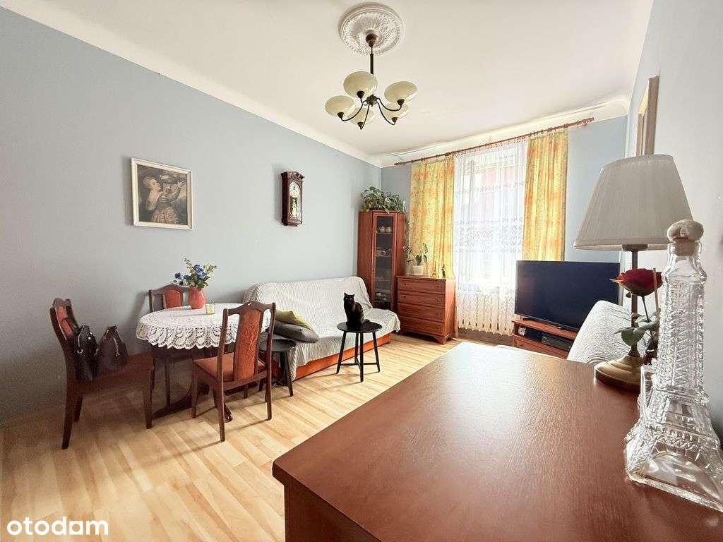 Stara Praga*w kamienicy * tuż przy Metrze - Pełny obrazek: 1/13