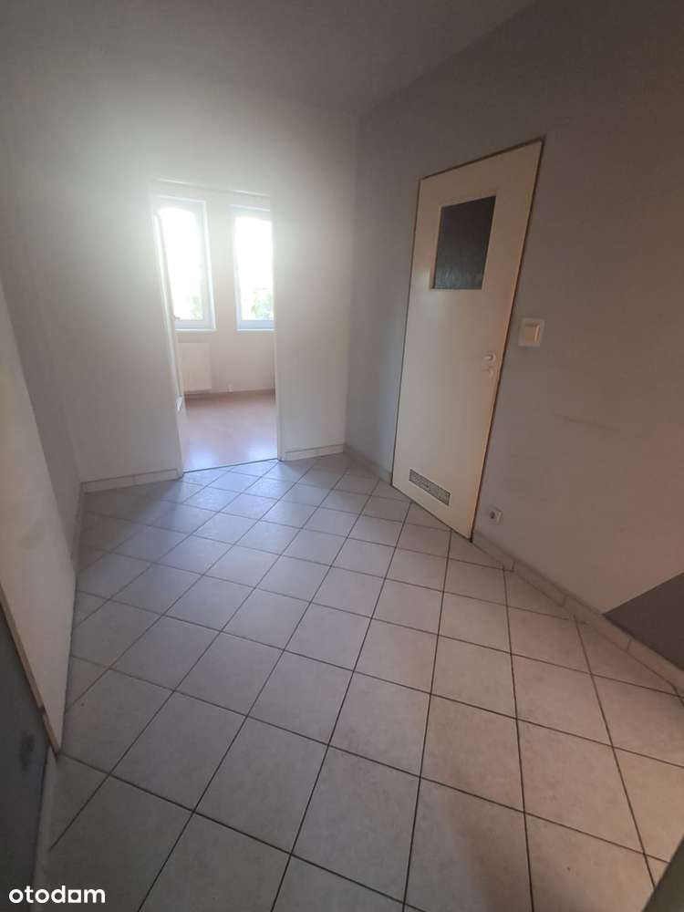 Mieszkanie o powierzchni 45.92m2, balkon, wysoki parter, Os. Korczak-7