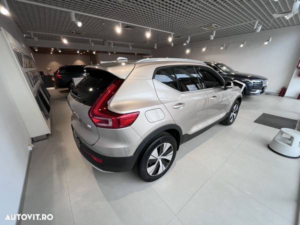 Volvo XC 40 Recharge T4 Twin Engine AT7 Inscription Expression - 6