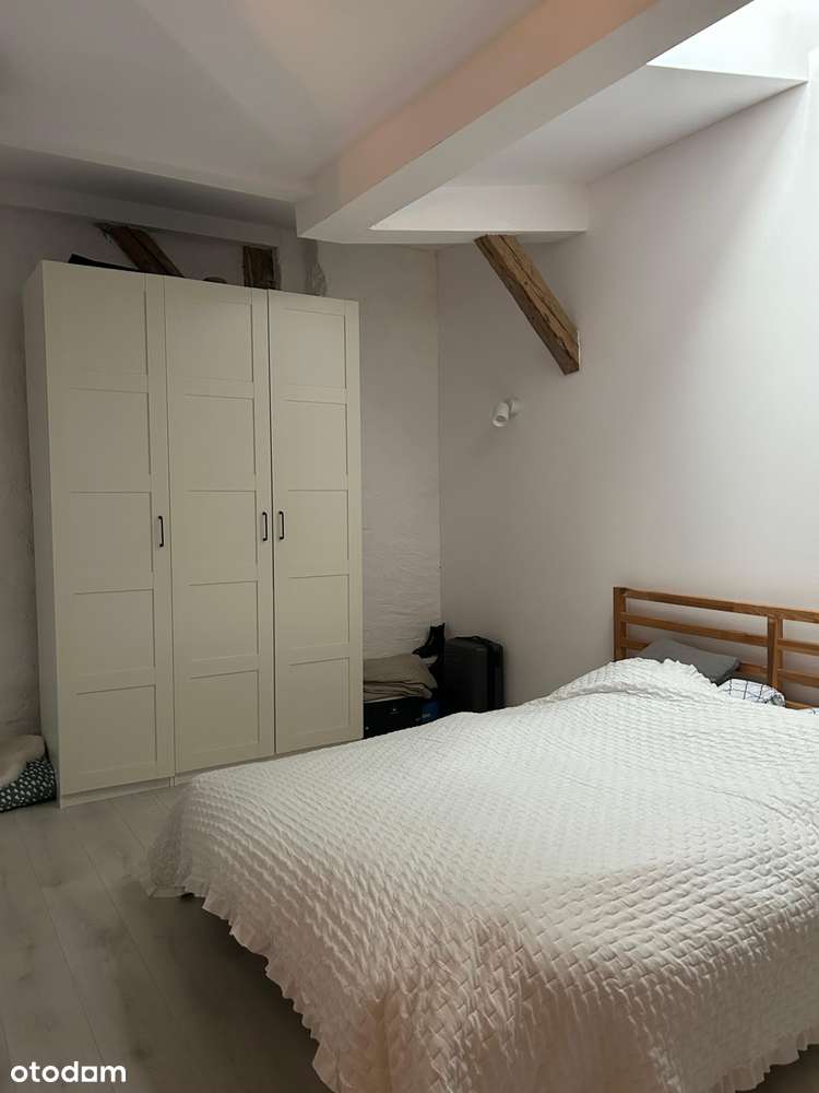 Klimatyczne mieszkanie na strychu kamienicy - Pełny obrazek: 4/15