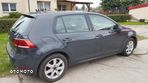 Volkswagen Golf - 6