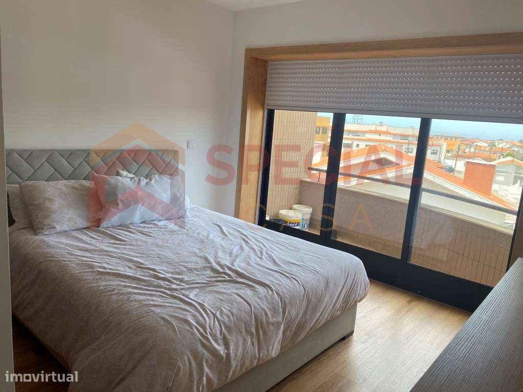 Apartamento T3+1 em Arcozelo-12