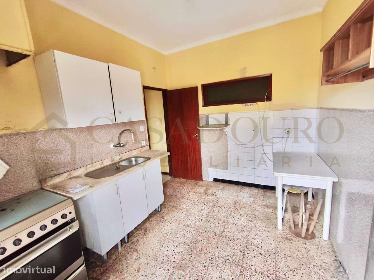 Moradia T1+ 1 para renovação em Pedroso - Vila Nova de Gaia - Grande imagem: 4/12