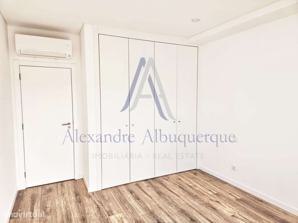 Moradia Contemporânea com Piscina na Lagoa de Albufeira-17