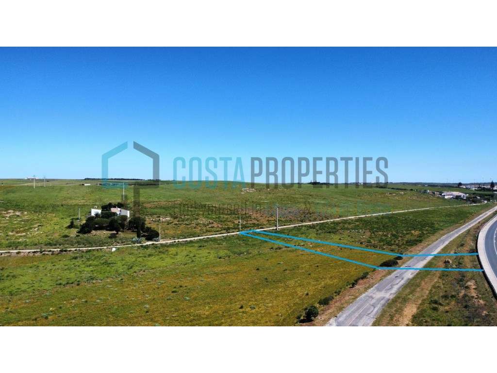 Terreno Rústico a poucos minutos da Vila do Bispo - Grande imagem: 1/21