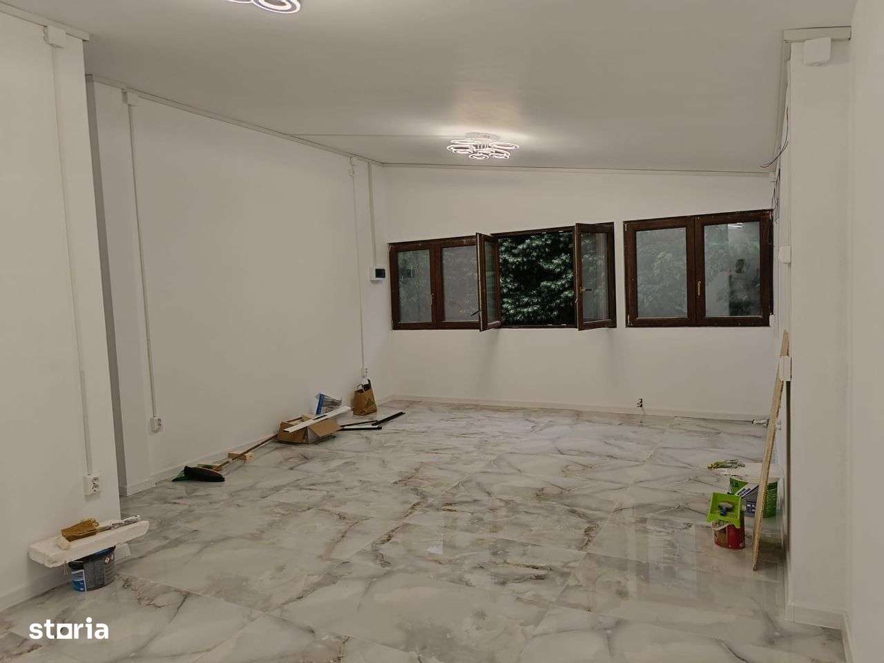 Spatiu pe 3 nivele 150mp utili totali Brazda - Imagine principală: 4/6