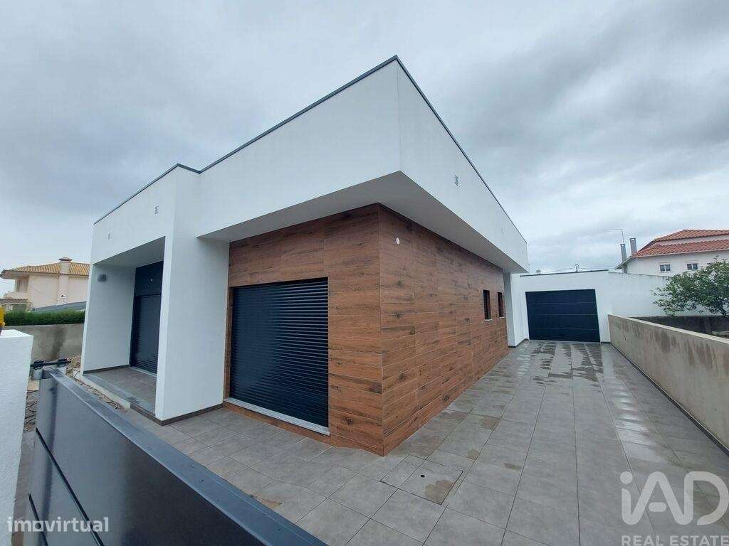 Casa T3 em Fernão Ferro de 174,00 m2 - Grande imagem: 1/11