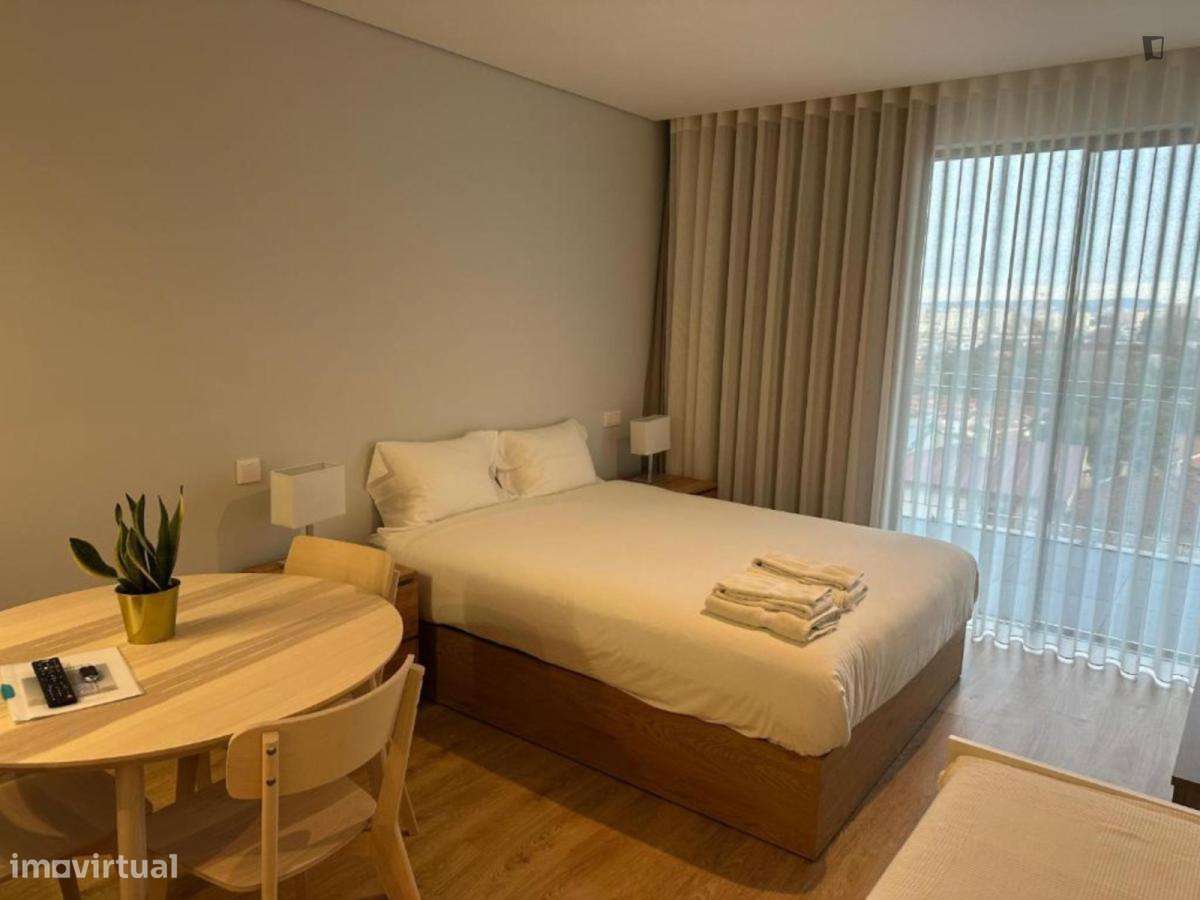 Estúdio - localizado em Paranhos Porto - Grande imagem: 4/6