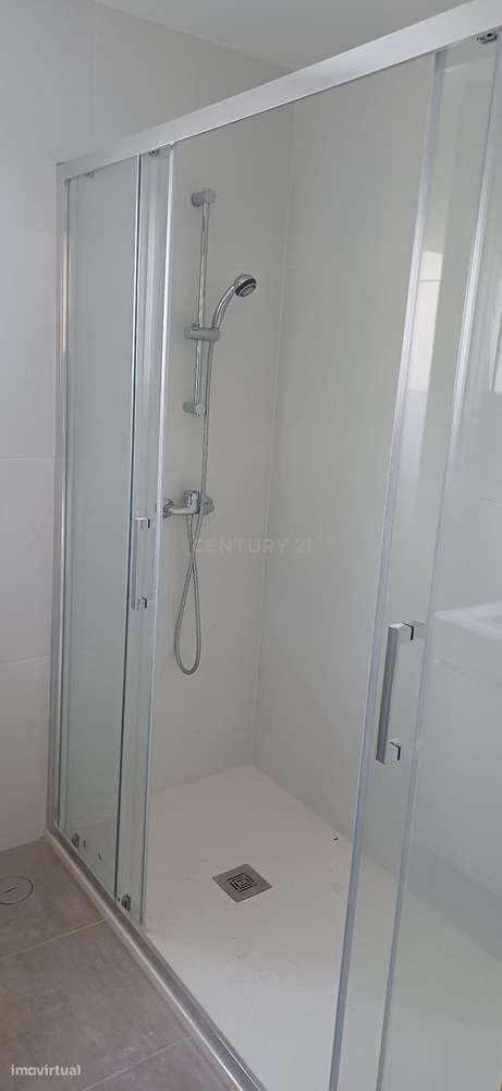 Apartamento T4 para Arrendamento – Bairro do Liceu, Setúbal Totalmente - Grande imagem: 4/16