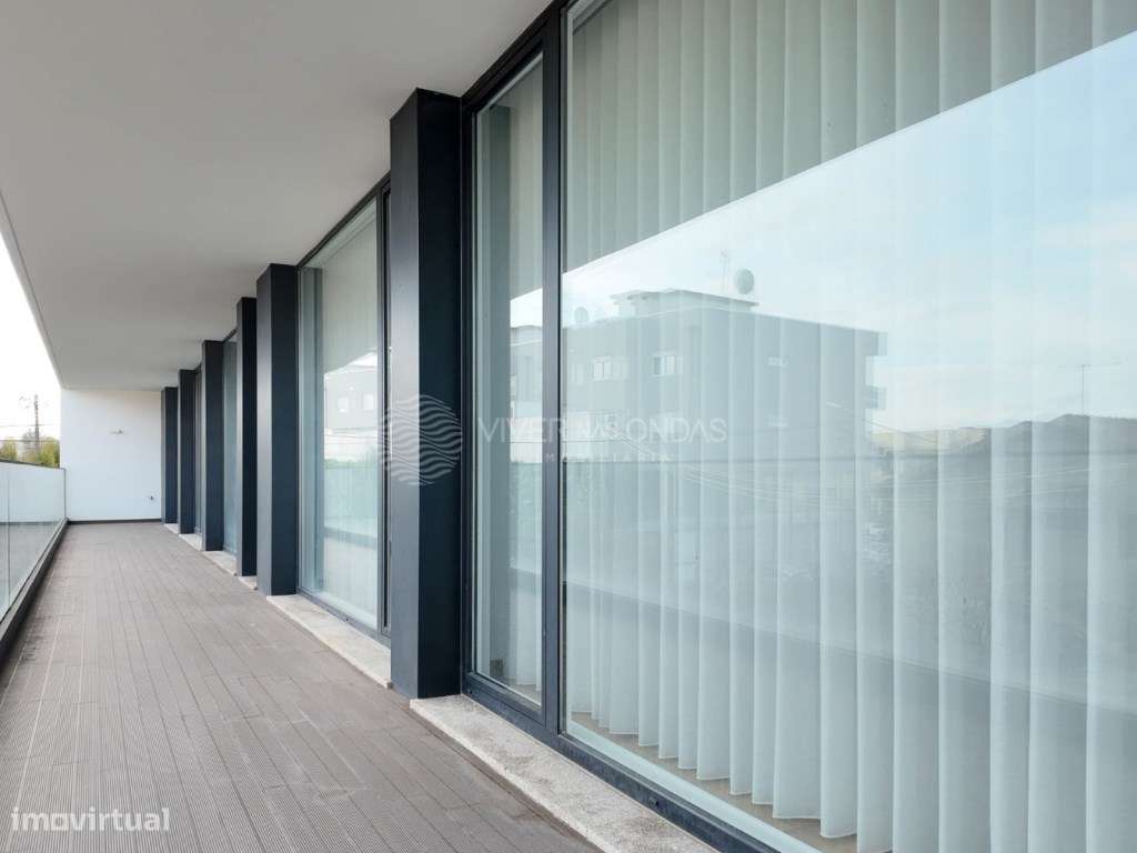 Luxuosa Moradia com 548 m2 - Premium com Piscina - 25 minutos do PORTO-43