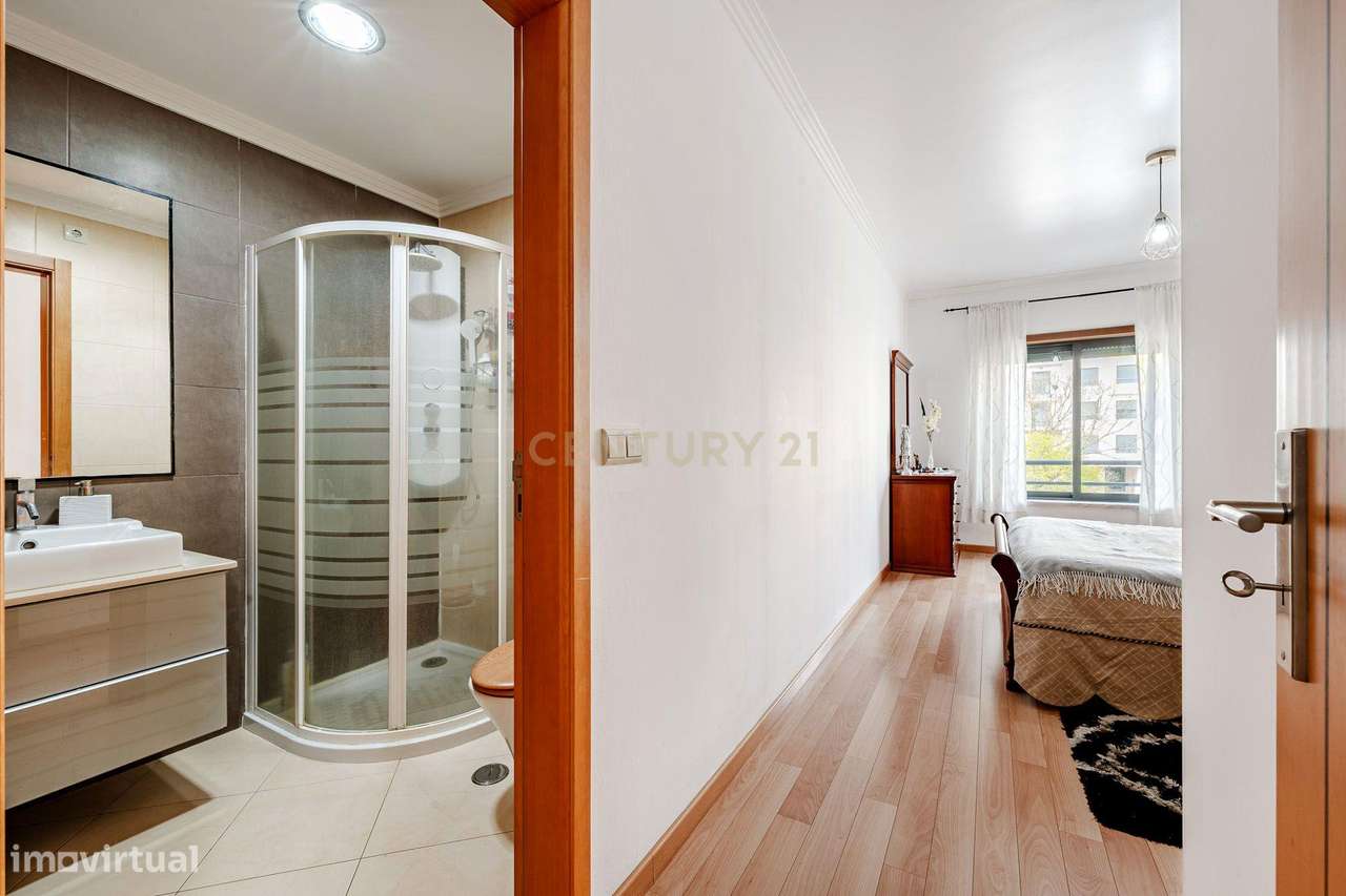 Apartamento T3 com excelente exposição solar-26