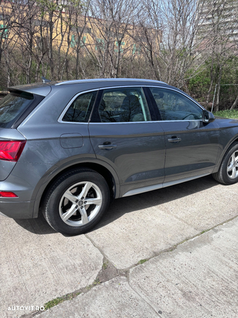 Audi Q5 2.0 40 TDI quattro S tronic Sport - 2