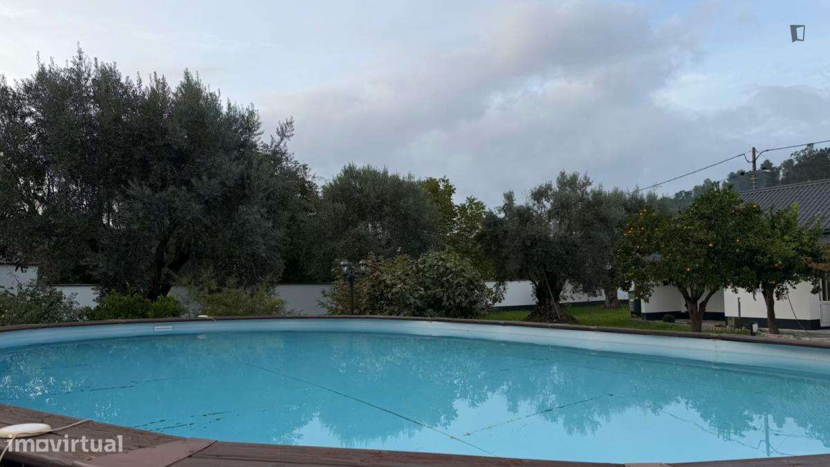 Casa com 3 quartos - localizado em Ourem