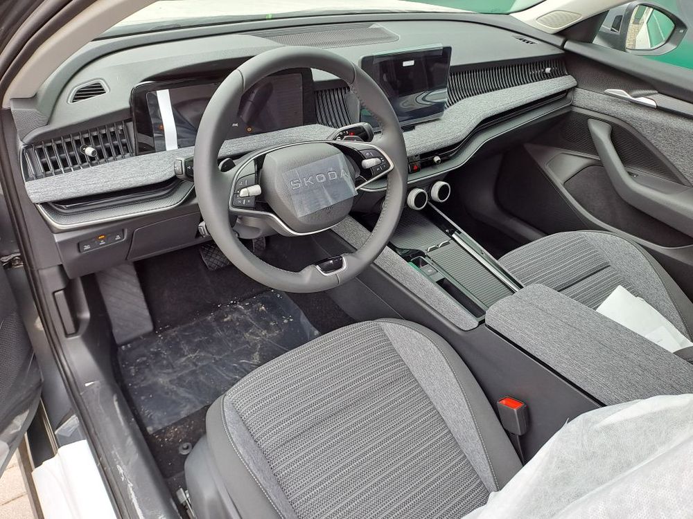 SKODA SUPERB 2.0 TDI 193KM DSG 4X4 EDITION 130, dostępne od ręki