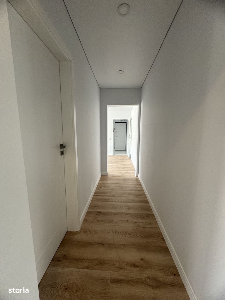 Drumul Taberei Apartament 4 camere Metrou 1 Minut Renovat