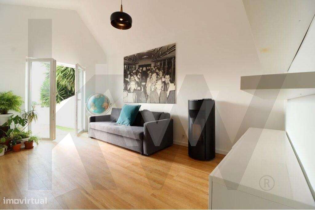 Moradia Térrea com muito charme e espaço exterior no Bairro do Caramão - Grande imagem: 2/27