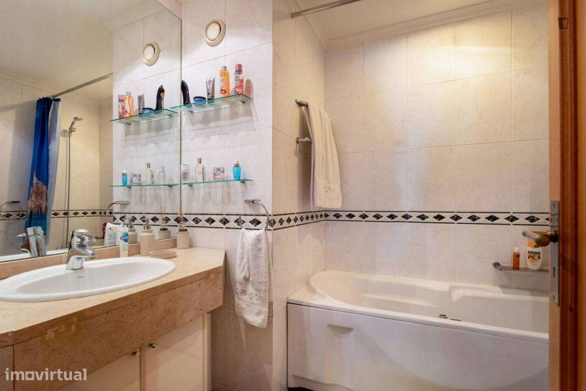 Apartamento com 3 quartos - localizado em Vila nova de gaia - Grande imagem: 5/10