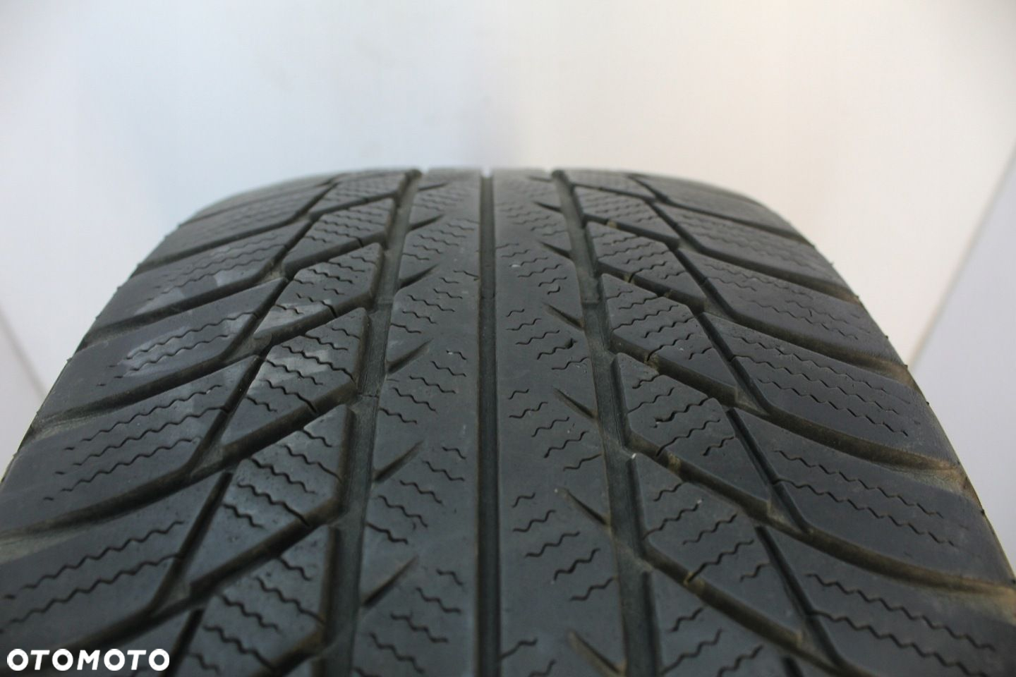 2x 215/55R17 opony zimowe Bridgestone Blizzak LM001 65057 - 3