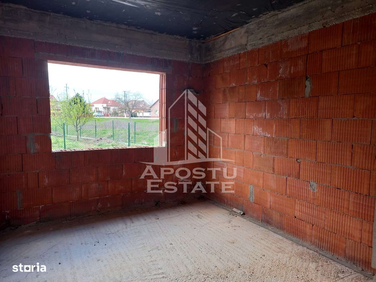 Vila, la rosu, de vanzare, in Sofronea, jud. Arad. - Imagine principală: 5/11