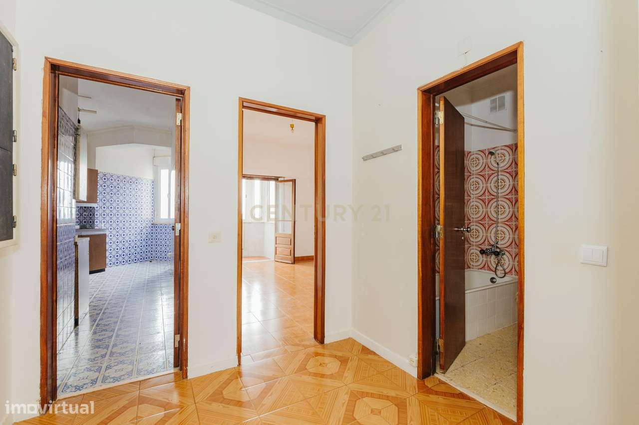 Apartamento T2 Queijas-13