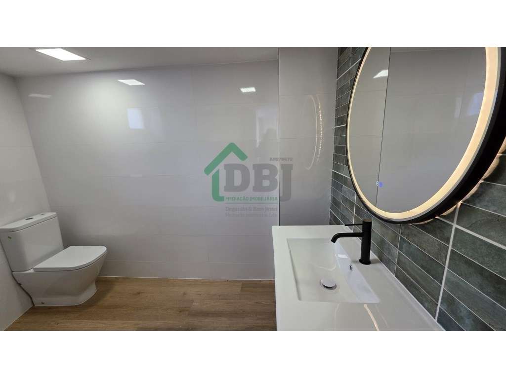 Nova Oportunidade! T5 Renovado no Centro da Covilhã-10