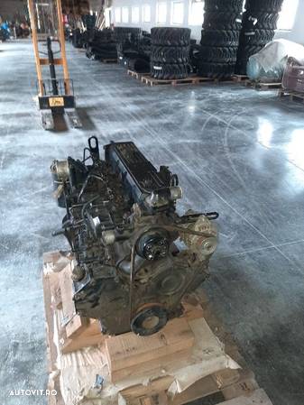 Motor Yanmar 8YDXL3.32R4N , model 3VNQA - 5