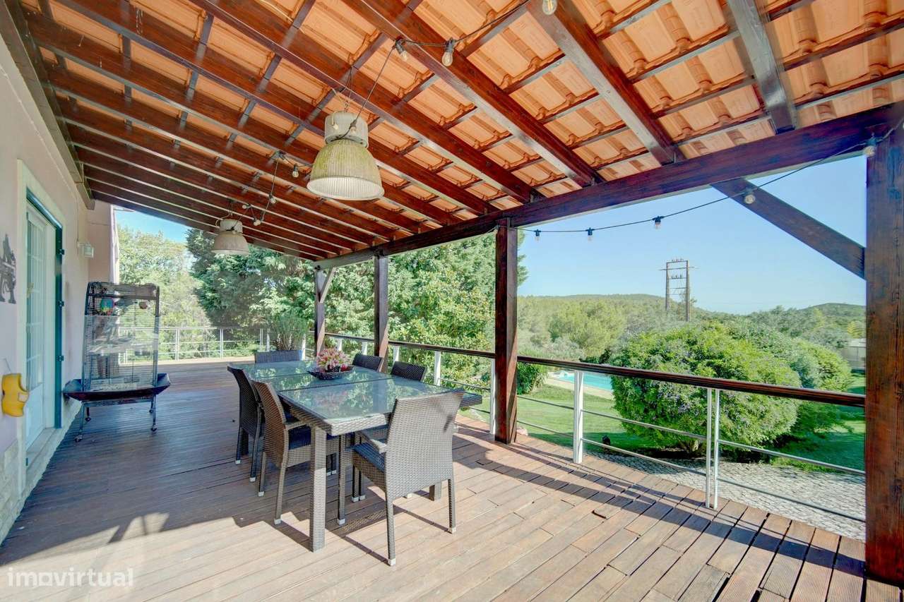 Quinta com Casa Tradicional com Piscina e Terreno de 8.800 m²-30