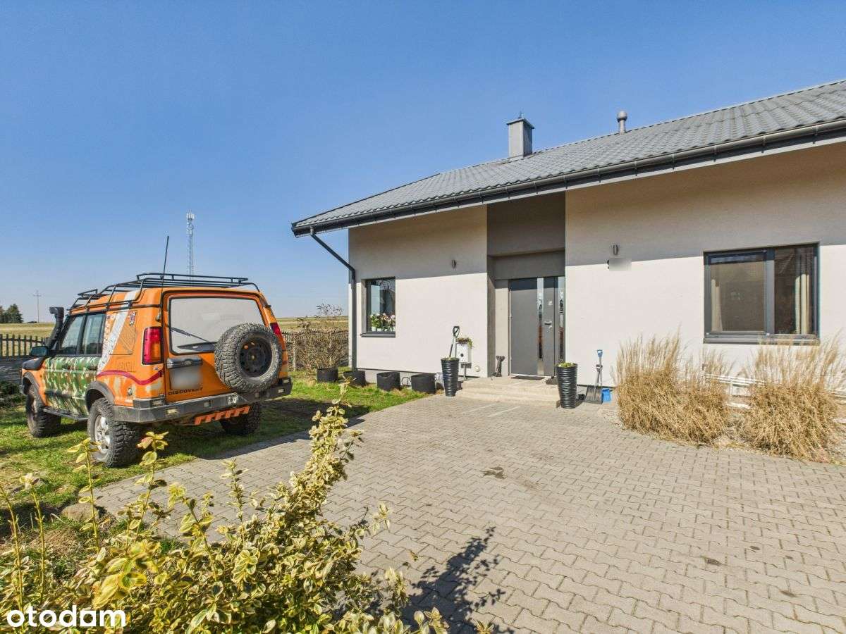 Dom pod miastem z własnym lasem-18