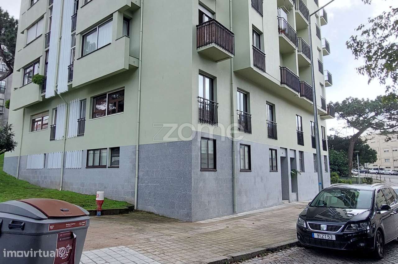 Apartamento T2 Renovado | Praça da Pedra Verde – Porto-7