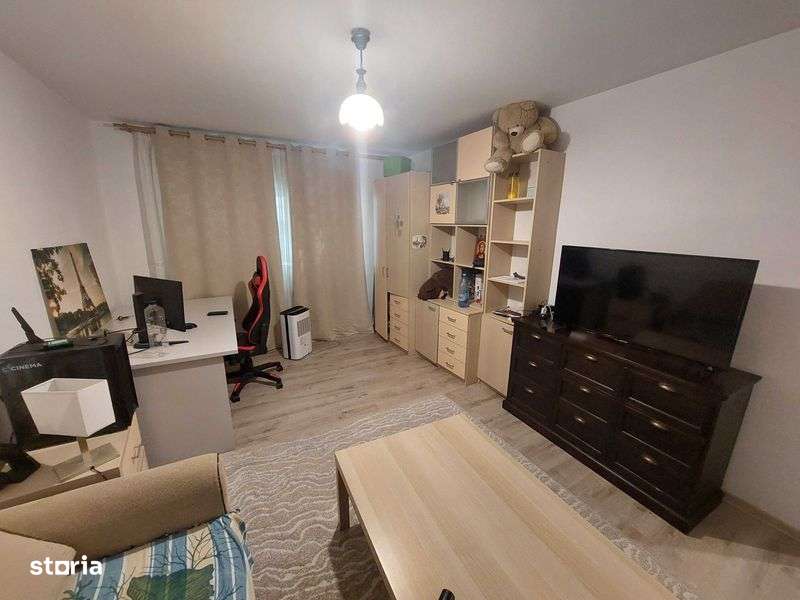 Apartament 2 camere decomandat - Imagine principală: 5/8