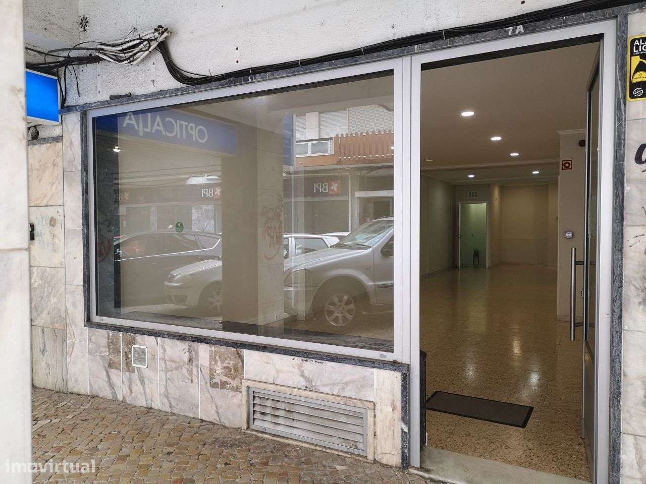 Loja Centro de Mem-Martins - Grande imagem: 4/15