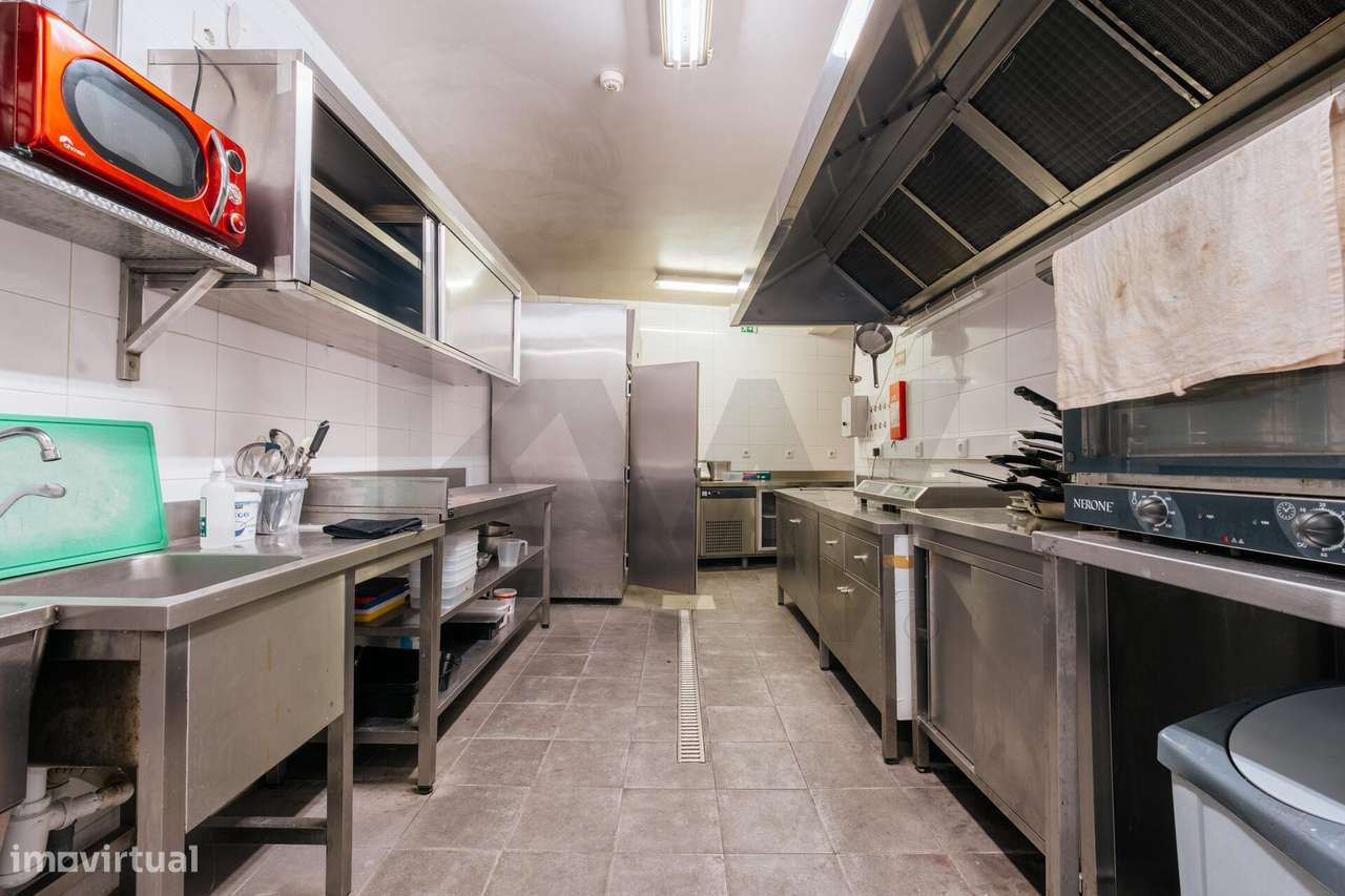 Trespasse de Restaurante Equipado e Remodelado na Rua dos Combatentes,-25