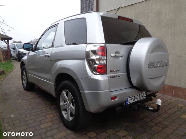 Suzuki Grand Vitara 1.9 DDiS Elegance EU5 - 3