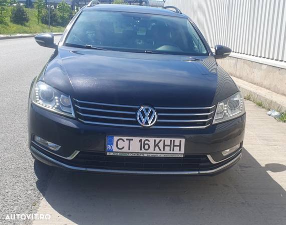 Volkswagen Passat Variant 2.0 TDI BlueMotion Technology Comfortline DSG - 1