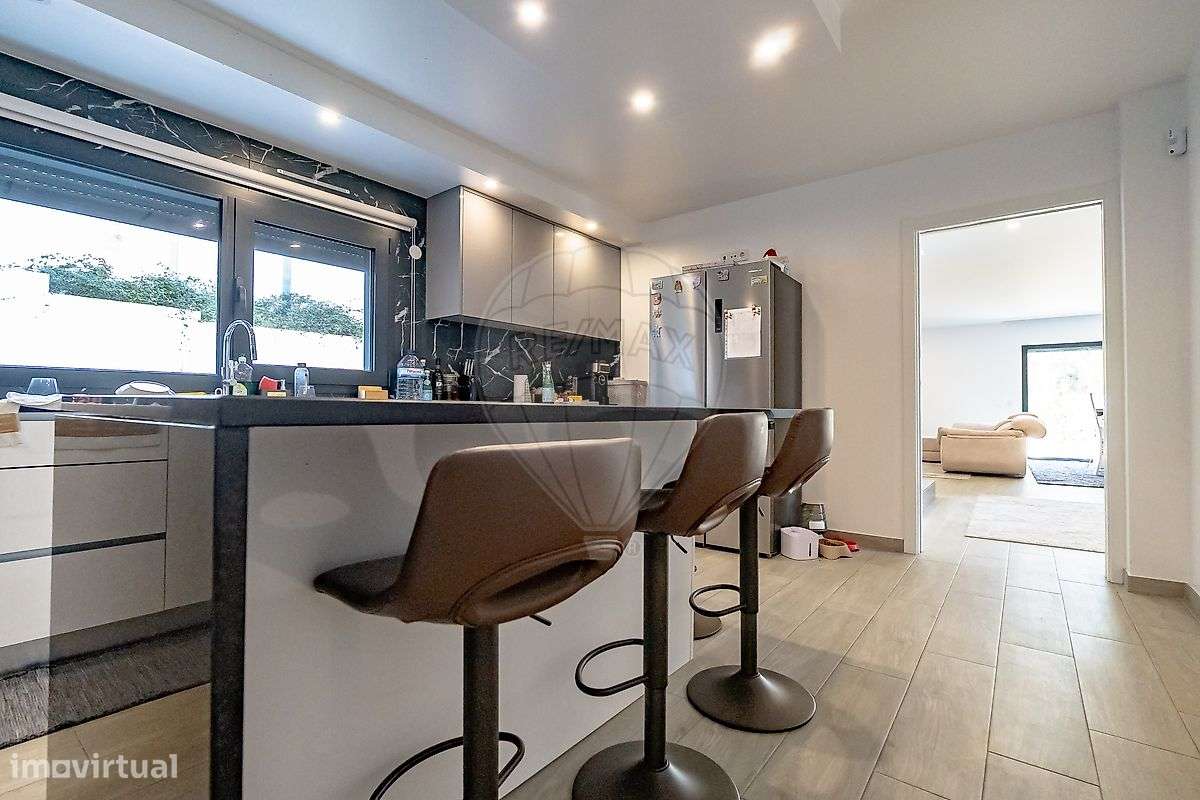 Moradia T4 para venda-15