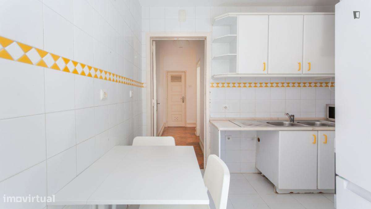 Quarto - localizado em Arroios Lisbon - Grande imagem: 2/6