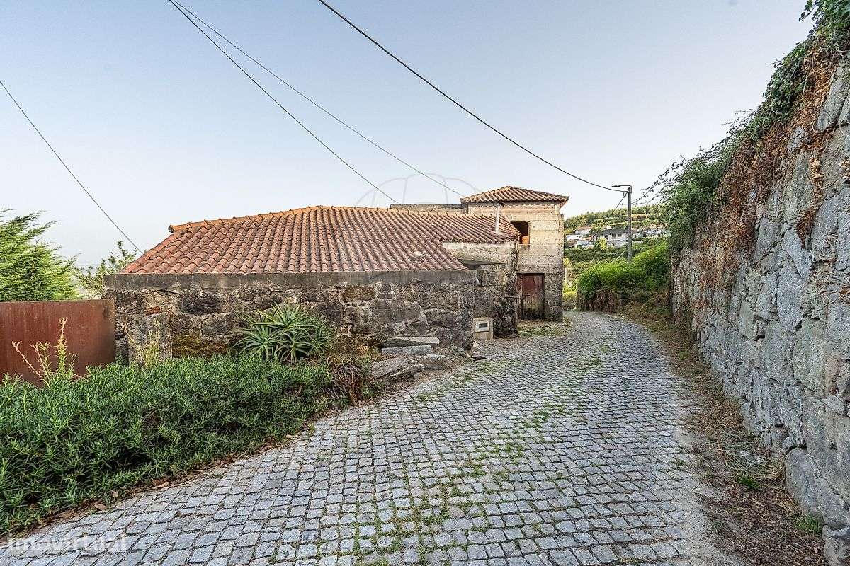 Moradia T3 para venda-7