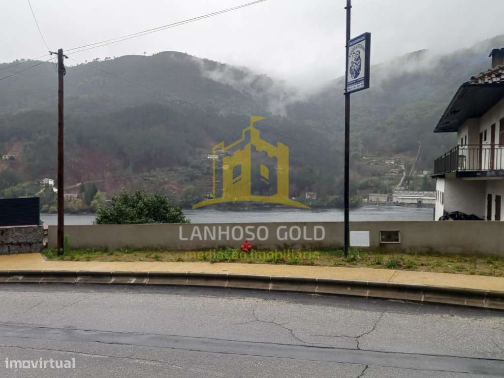 Terreno Urbano - Grande imagem: 4/6