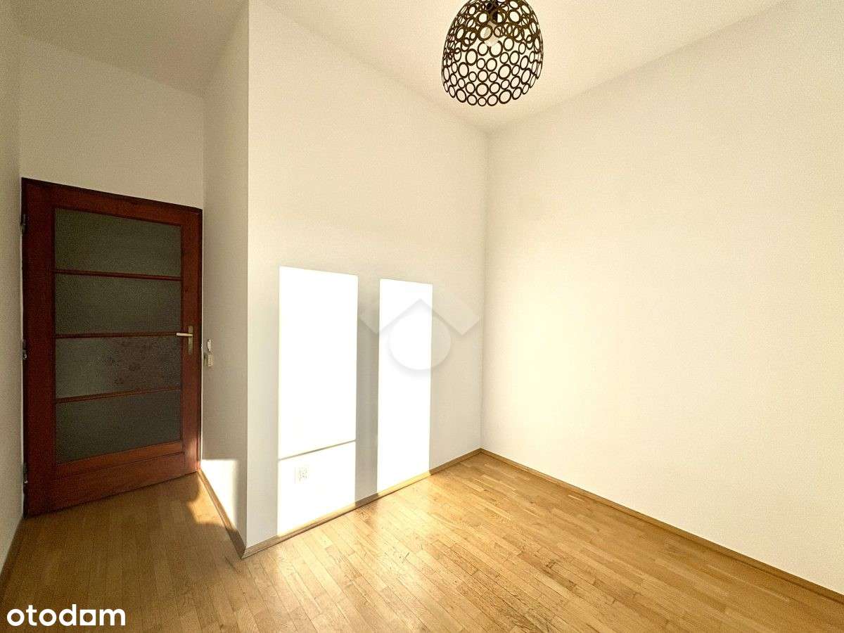 3- pokojowe mieszkanie obok Ronda Mogilskiego-6