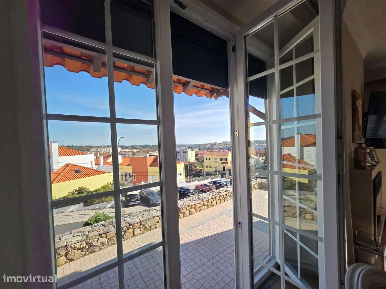 Moradia T2+1 com Anexo Independente, Jardim e Garagem – Rinchoa-25