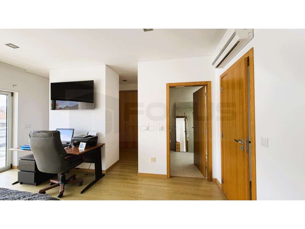 Moderna Moradia T4 - Aveiro-16