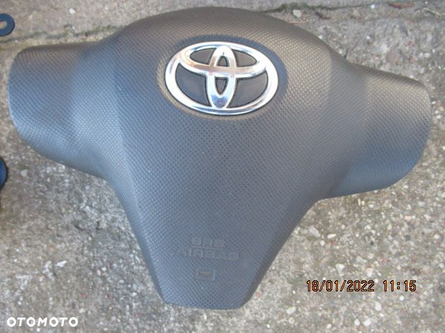 Toyota Yaris II 06-08r. - konsola+poduszki+pasy - 2