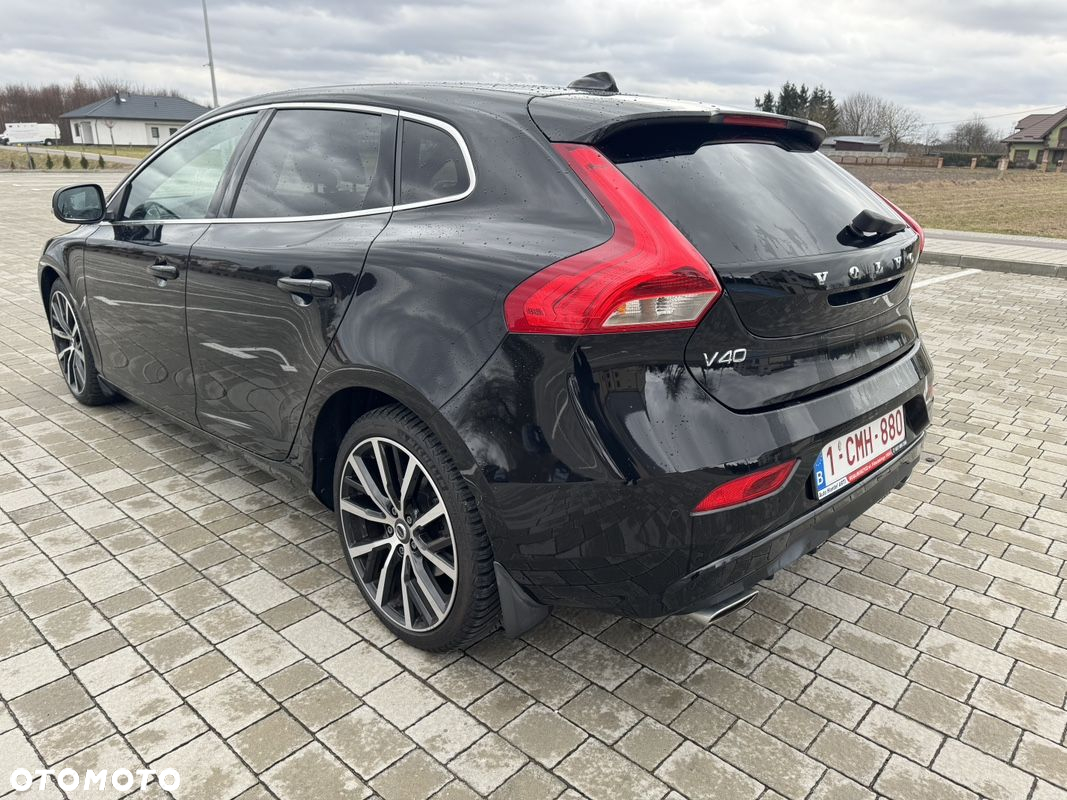 Volvo V40 T2 Inscription - 3