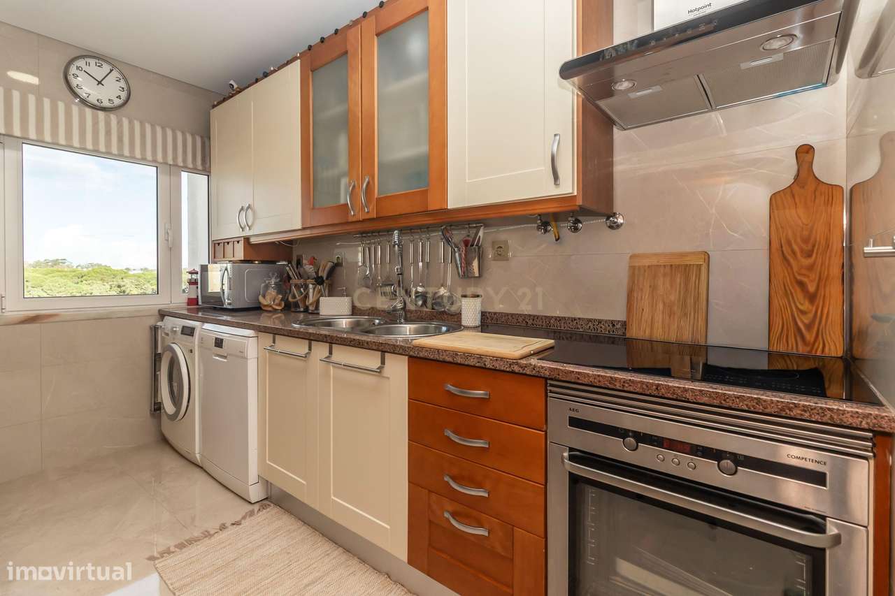 Excelente T3 Remodelado – 3º Andar (sem elevador) | 98 m² de área útil-8