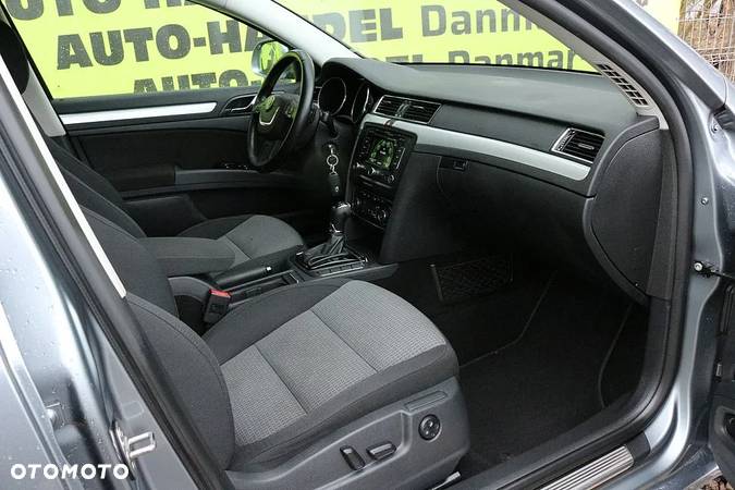 Skoda Superb 2.0 TDI DSG Elegance - 13