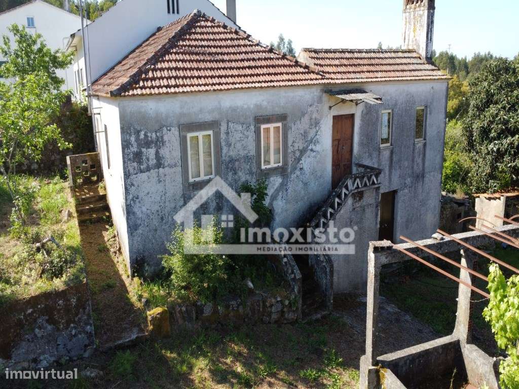 Moradias e casa da eira com terreno em Figueiró dos Vinhos - Grande imagem: 4/13