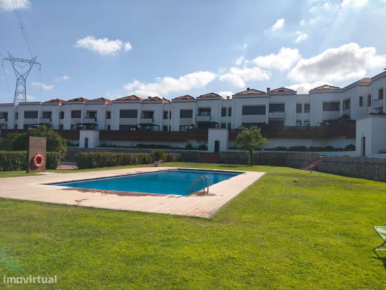 T4 Duplex exclusivo em condomínio com piscina