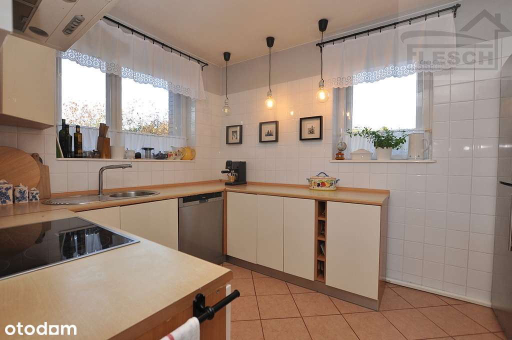 Atrakcyjnie położony dom w Nadarzynie-5